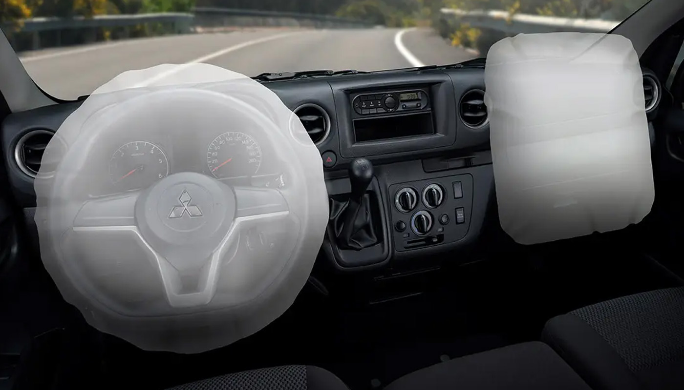 Image of Mitsubishi Versa Van